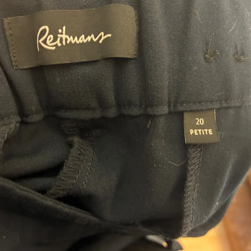 Reitmans Women’s Navy Straight Leg Pants – Size 20P (petite) - Picture 6 of 6